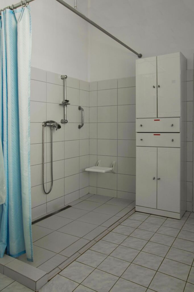 bezbariérová koupelna u 2-lůžkového pokoje